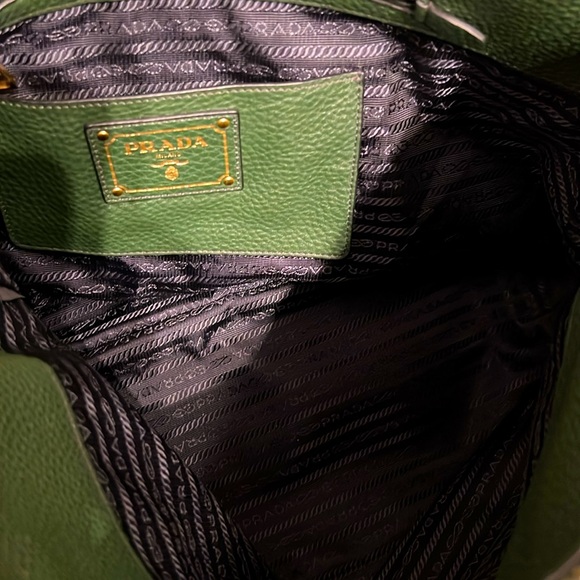 Prada green leather shoulder bag with adjustable strap & metal hardware - Picture 14 of 14
